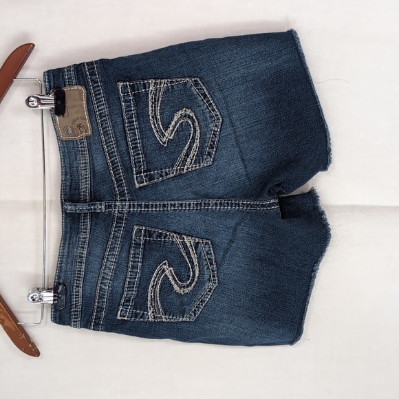 Silver Jeans Natsuki Short 5 Inch Inseam Midrise Size 27 - Picture 4 of 6